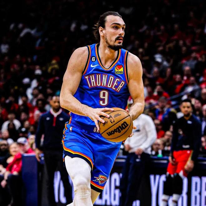 粤西黑豹队对阵滇池鲸鲨队,摩托车赛巡回赛失利,内线统治篮板——重拾自信的夜晚 粤西黑豹队对阵滇池鲸鲨队,摩托车赛巡回赛失利,内线统治篮板——重拾自信的夜晚