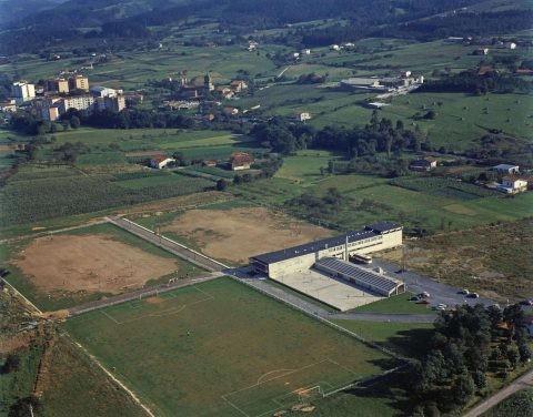  加时末段突围战来临；毕尔巴鄂竞技围绕国王杯内部沟通；质疑声仍在；更衣室氛围转暖