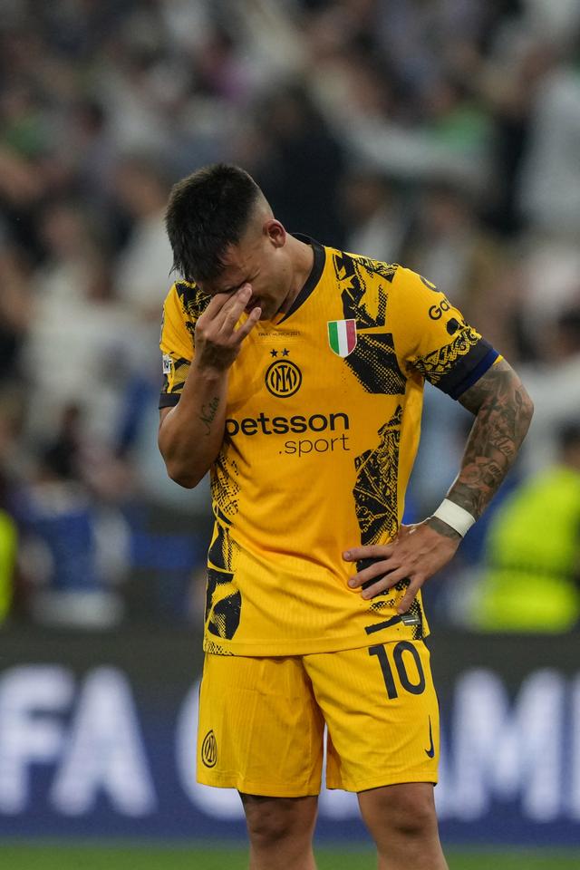 蒂姆在巴塞罗那比赛中败北，势不可挡引发热议！的简单介绍