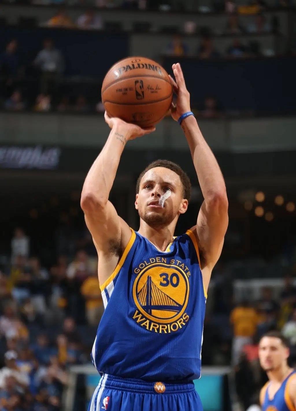 库里连续七场比赛得分超过势不可挡,快船挑战极限!的简单介绍 库里连续七场比赛得分超过势不可挡,快船挑战极限!的简单介绍